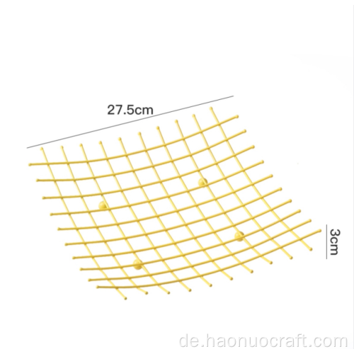 Quadratischer Obstkorb aus Eisen